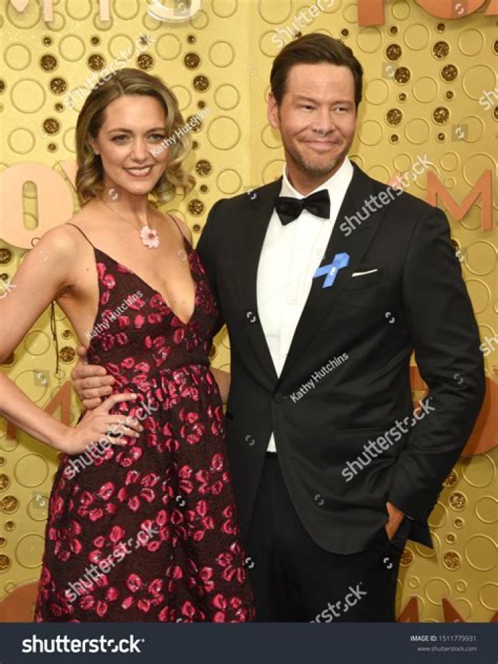 Erica Hanson, Ike Barinholtz's Wife