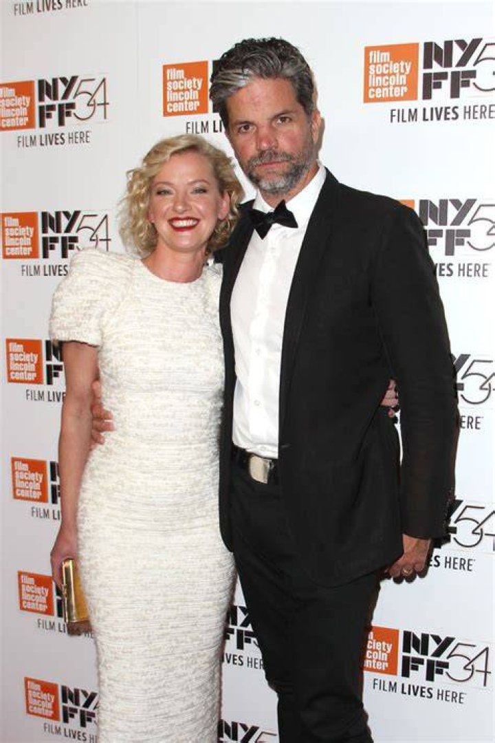 Gretchen Mol, Tod Williams's Wife