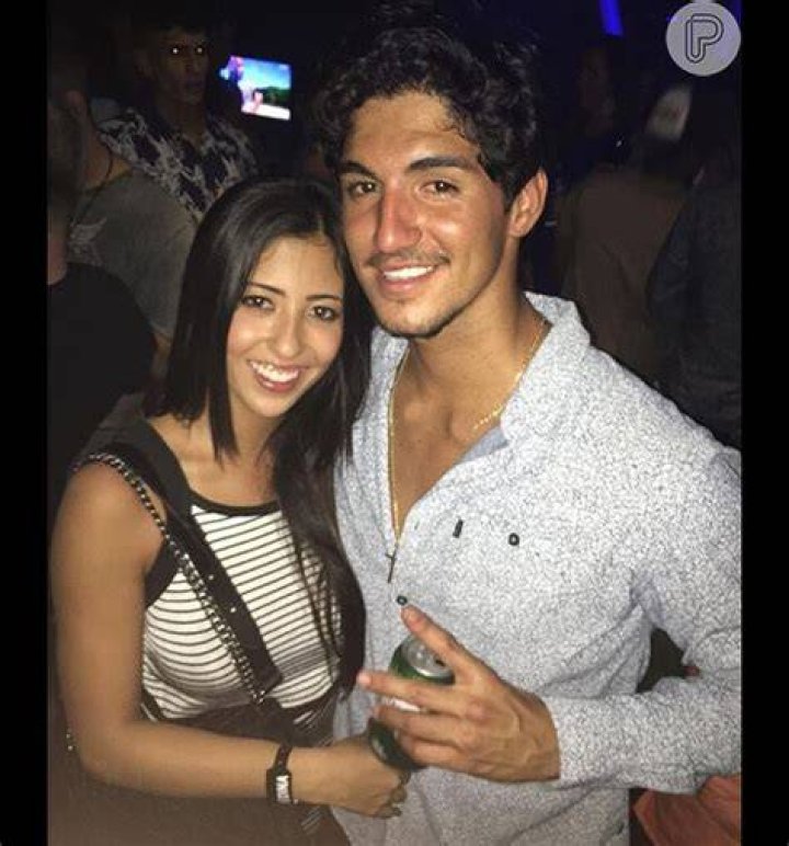 Tayn&aacute; Hanada, Gabriel Medina's Girlfriend