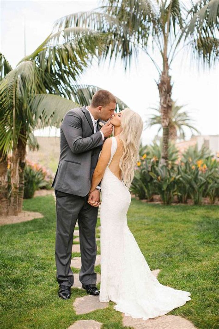Zach Ertz, Julie Johnston's Husband